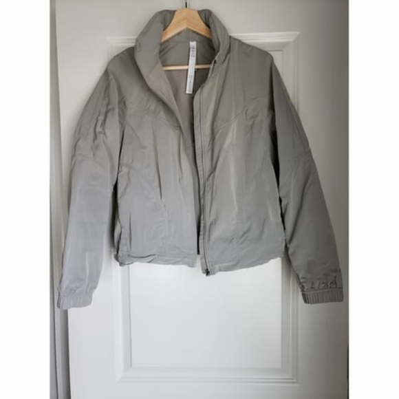 Lululemon lightweight jacket - Picture 3 of 5